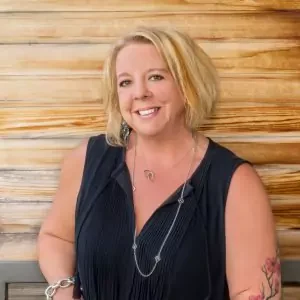 lizabeth-tidmore-6815061e2189f Lizabeth Tidmore - Director Of Operations at 1 Percent Lists Scenic City